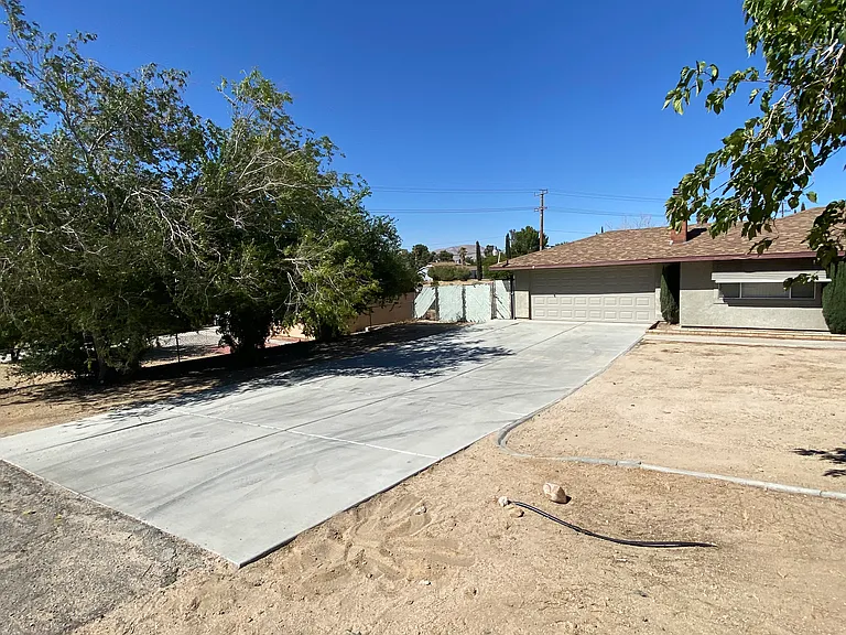 16463 Solvang Ave — Photo 5