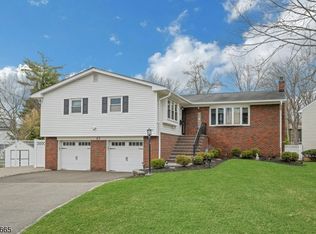 27 Howland Cir, West Caldwell Twp., NJ 07006