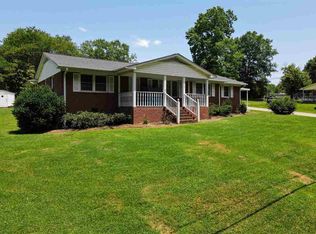 300 Lakeshore Dr, Gaffney, SC 29341