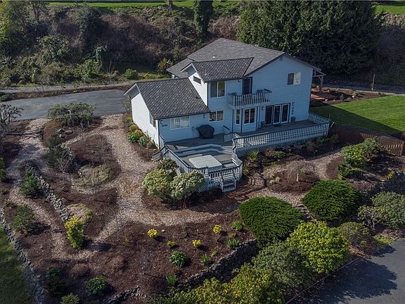 2nd image of 4048 Young Hill Ln SE