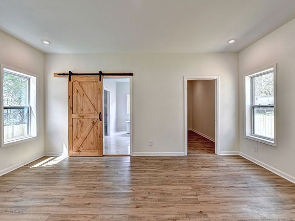 Master bedroom without furniture