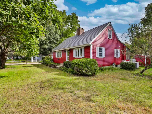 16 Archery Lane, Nashua, NH 03060