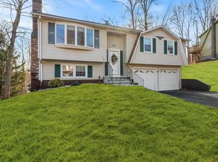 19 Lenore Dr, Meriden, CT 06450