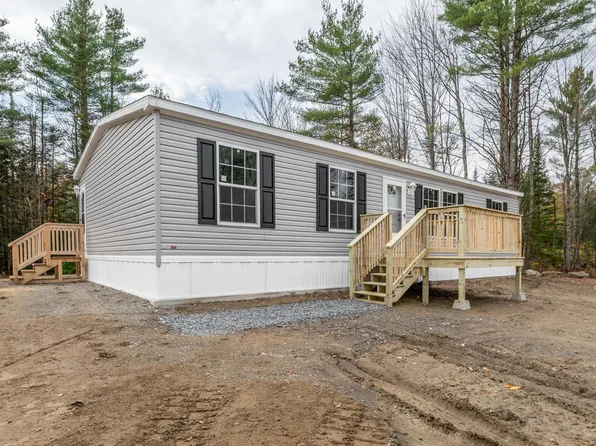 72 Murray Road, Carmel, ME 04419