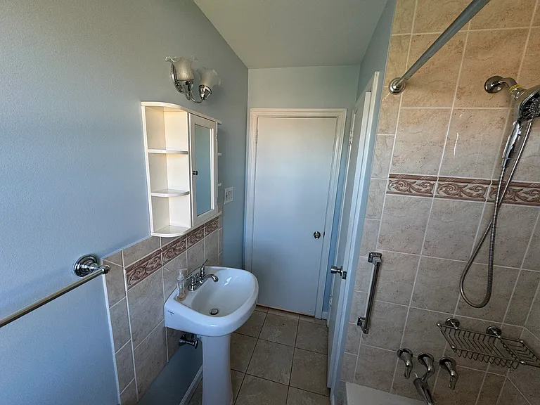 3054 Miller St — Photo 12