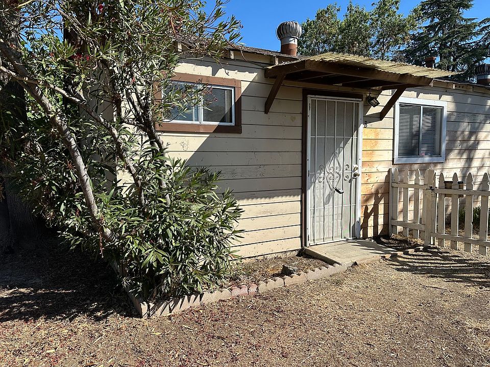 1st image of 881 Emory Ave #B