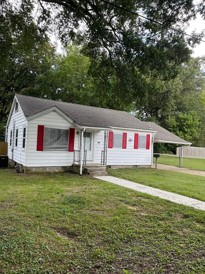 2 Bedroom 1 Bath — Photo 1