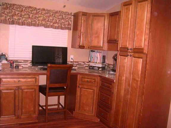 built in desk & coffee area