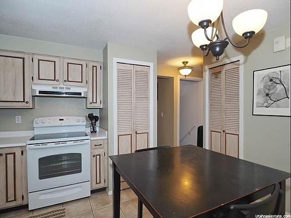 4th image of 4314 S Arden Ct