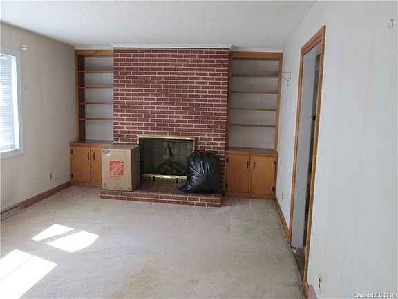 5th image of 523 Virginia Ave