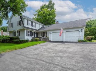 7 Andrea Ln, Avon, CT 06001