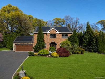 19 Hamilton Place, Lake Grove, NY, 11755