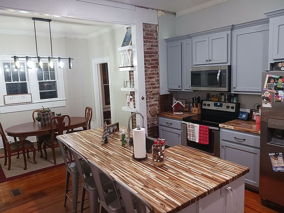 New custom cabinets and tops
