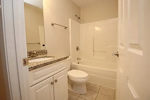 410 Salem St #1004 — Photo 3