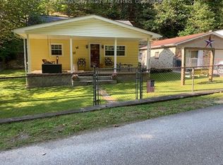 1681 Pittman Ln, Charleston, WV 25311