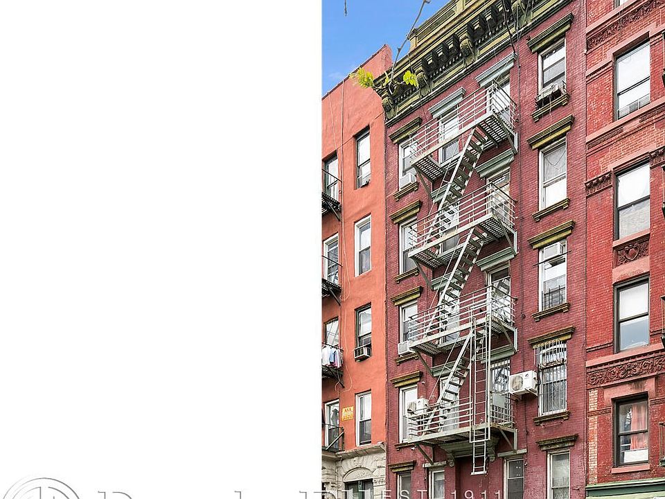2nd image of 125 Henry St