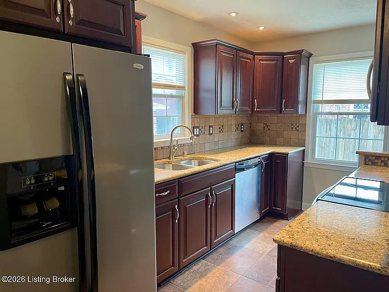 9019 Brandywyne Dr — Photo 8