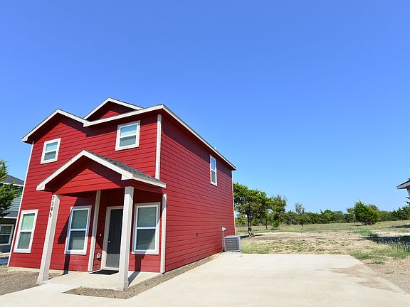 2nd image of 2345 Murphy Ct