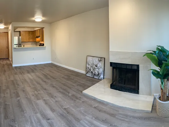 8305 128th Ave NE, Kirkland, WA 98033