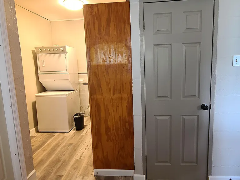 In-unit washer and dryer!