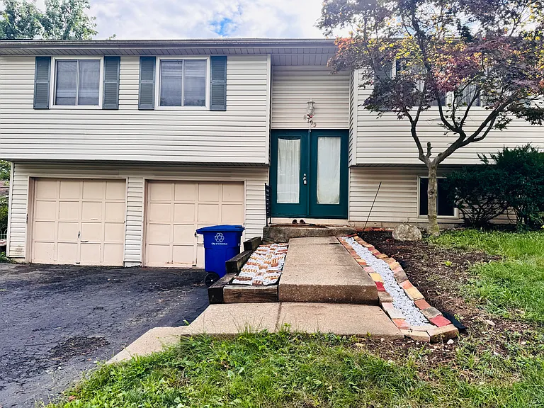 8709 Scarsdale Blvd — Photo 22