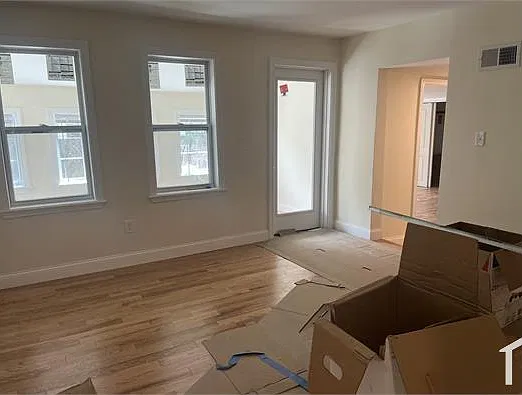 4 bed, $4,200 — Photo 2