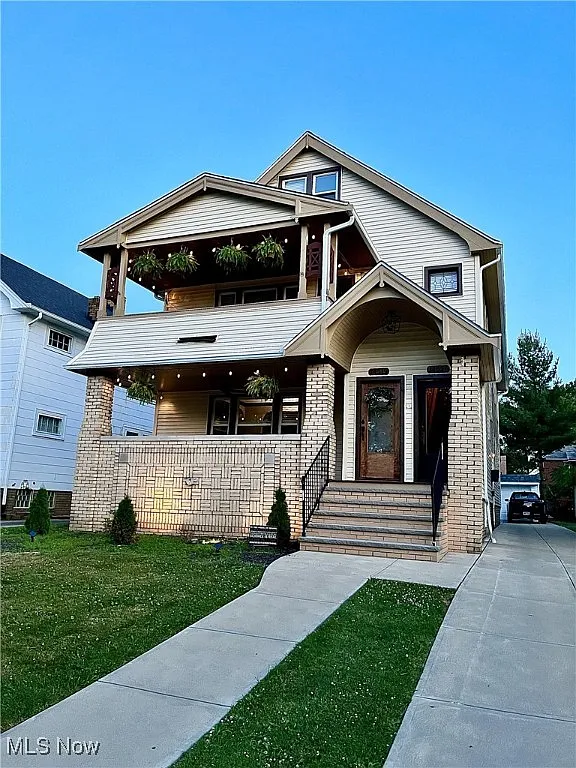 14519 Garfield Ave photo 1