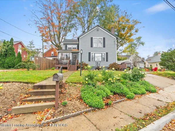 213 W River St, Grand Ledge, MI 48837