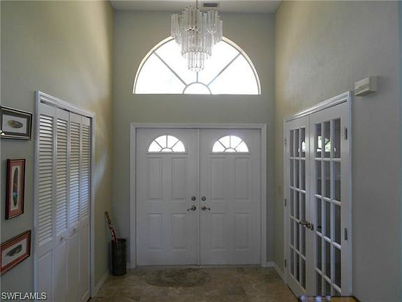 5th image of 2613 SW 52nd St
