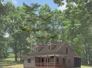 27 Hollyhill Lane, Berkeley Springs, WV 25411