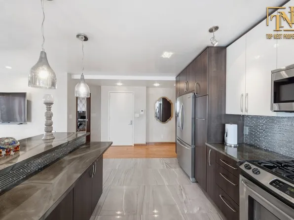 2854 Brighton 4th Street image 5 of 18