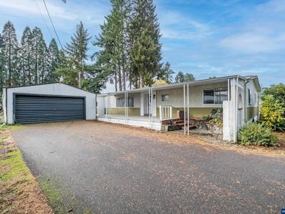 32300 Old Oak Dr, Tangent, OR, 97389