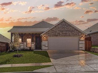 745 Long Iron Dr, Fort Worth, TX 76108