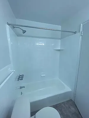 Rented by CITY SKYLINE REALTY INC | media 5