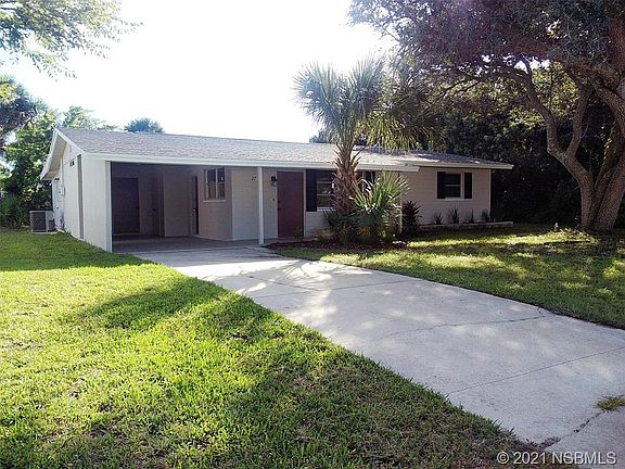 2nd image of 27 Sand Dune Dr