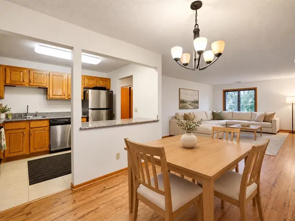 7200 Cahill Rd APT 106, Edina, MN 55439