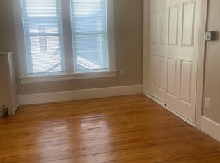 33 Pearl St #33, Holyoke, MA 01040