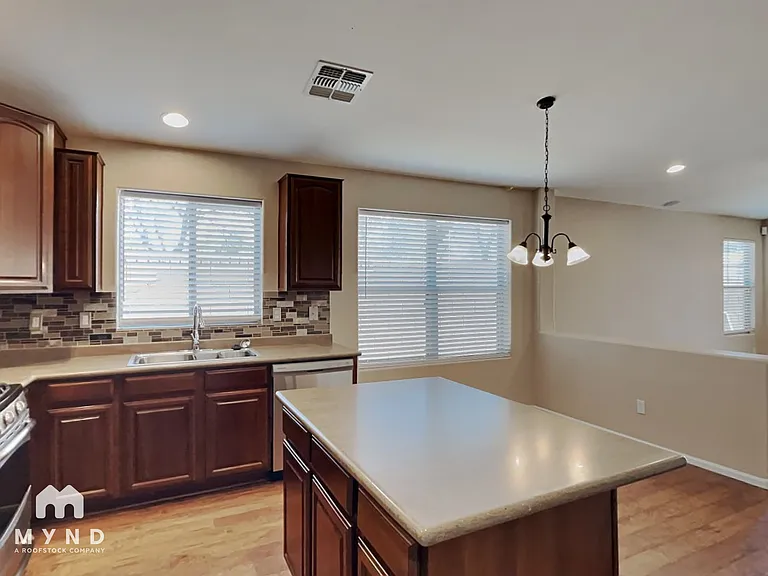 4265 E Bonanza Rd — Photo 12