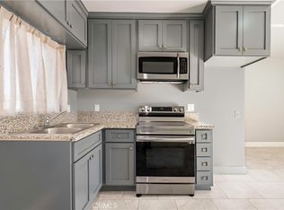 1520 W 215th St, Torrance, CA