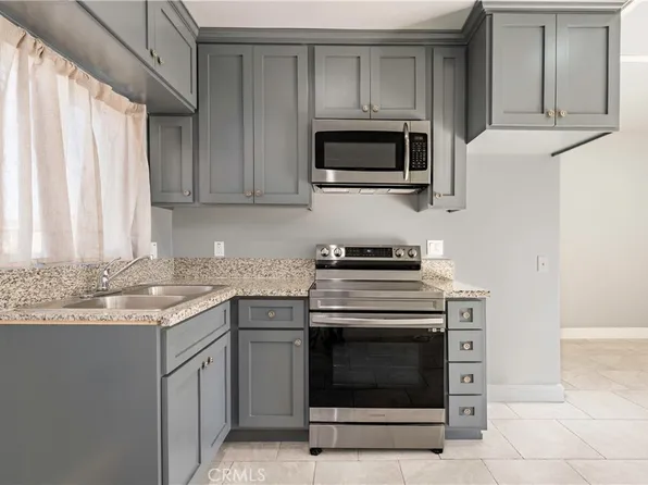 1520 W 215th St, Torrance, CA 90501