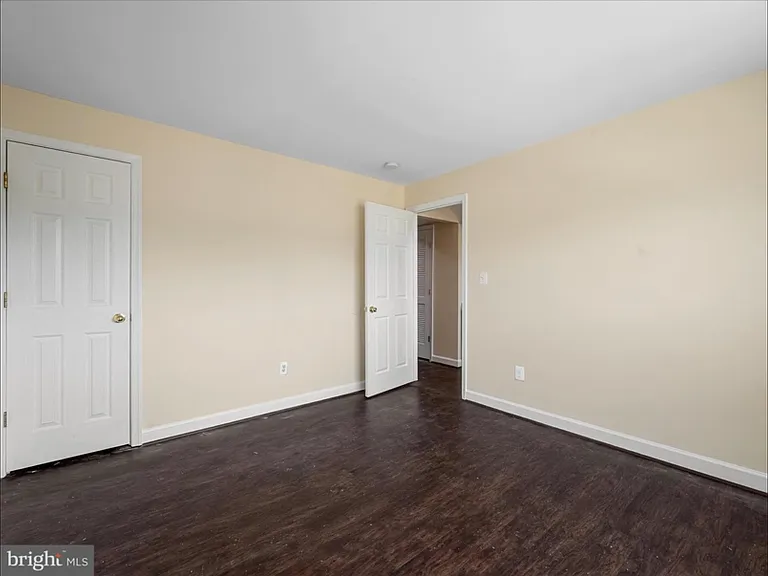 303 Pendleton Ln — Photo 24