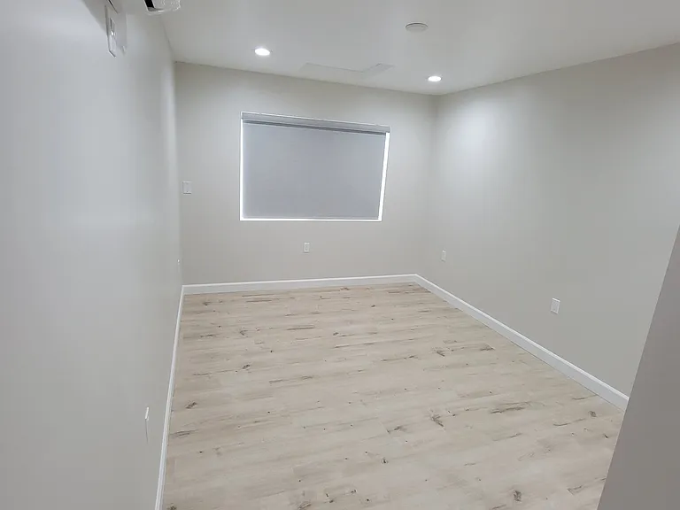 Light and bright bedroom with huge window!