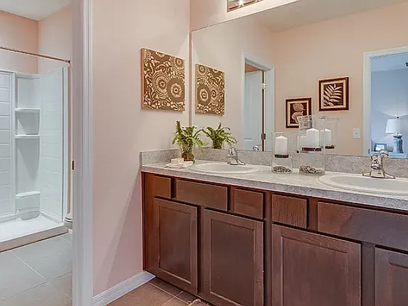 3 bed, 2.5 bath, 1758 sqft, $2,350 — Photo 2