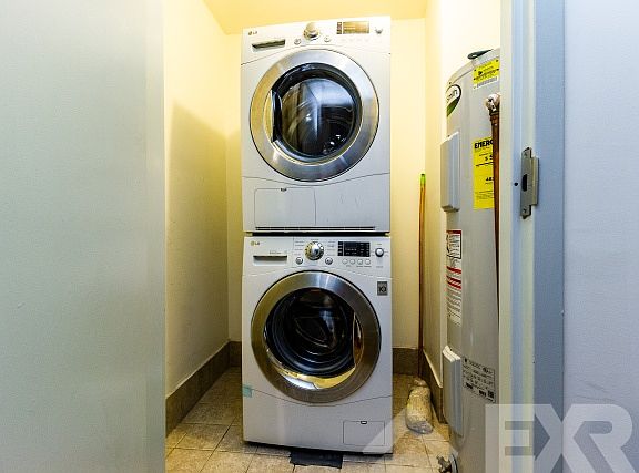 4th image of 392 Saint Marks Ave APT 3B