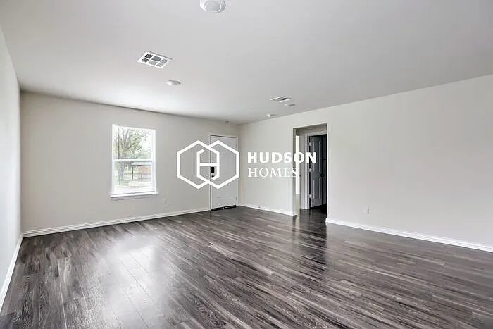 505 S 16th St — Photo 3