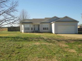 1000 Short Farrow Rd, Henderson, TN 38340