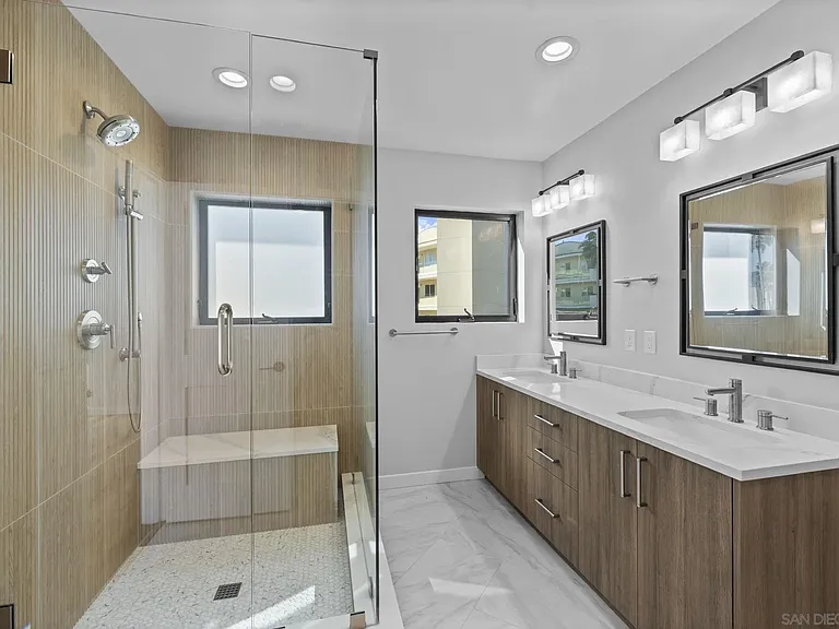 325 Citrus Ave #2 — Photo 5