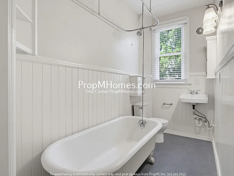 2835 SE Yamhill Street — Photo 11