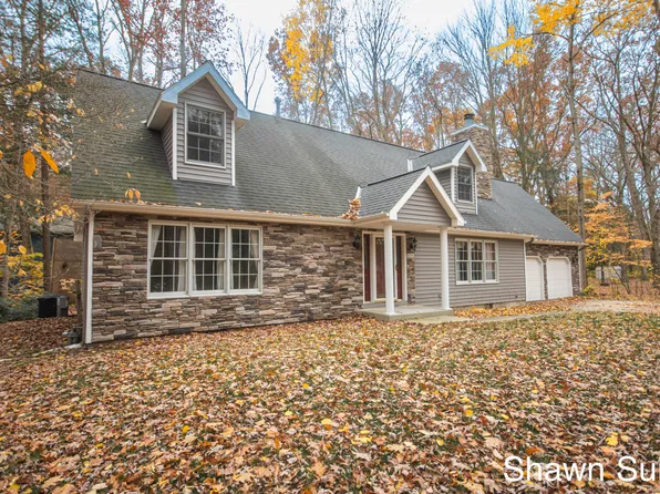 14704 Lori Ln, Spring Lake, MI 49456
