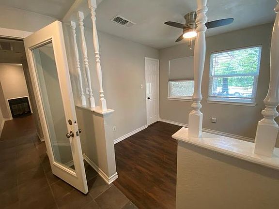 2nd image of 1404 Norwalk Ln APT 202